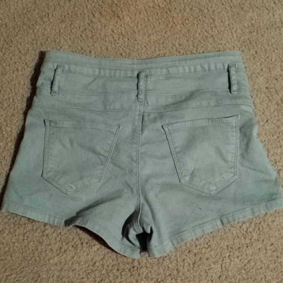 High wasted shorts - Picture 2 of 3