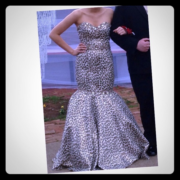 Elegant dress jovani