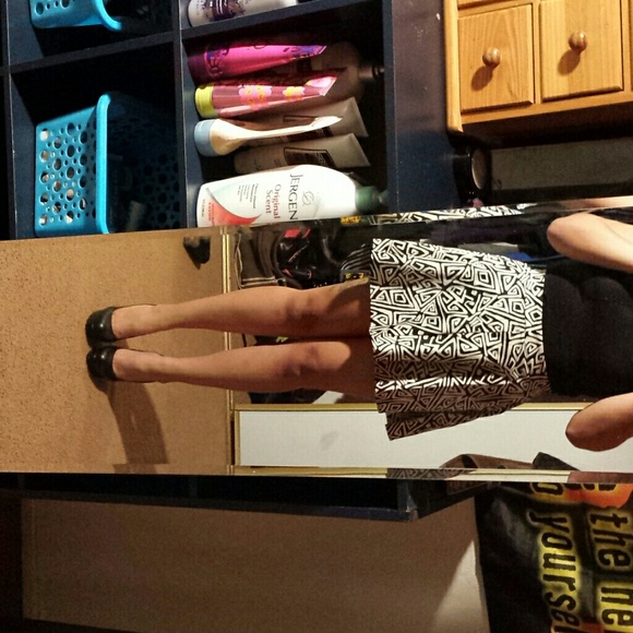 Patterned skirt - Picture 2 of 3