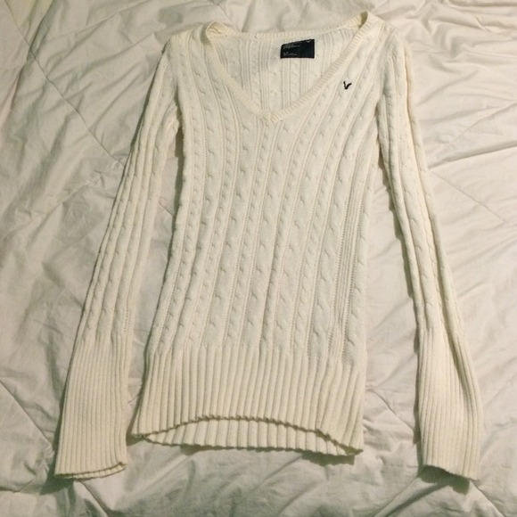 cream/white cable knit sweater