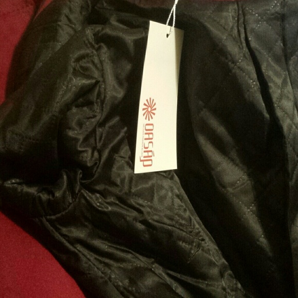 Coat - Picture 4 of 4