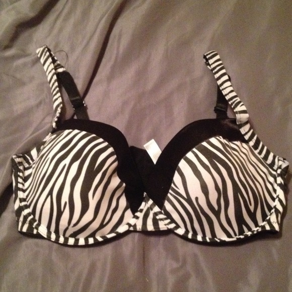 Black and white Bra