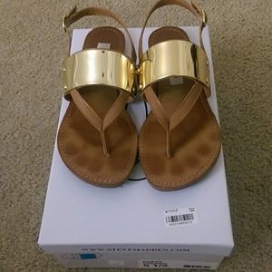 Steve Madden Cuffed Sandal