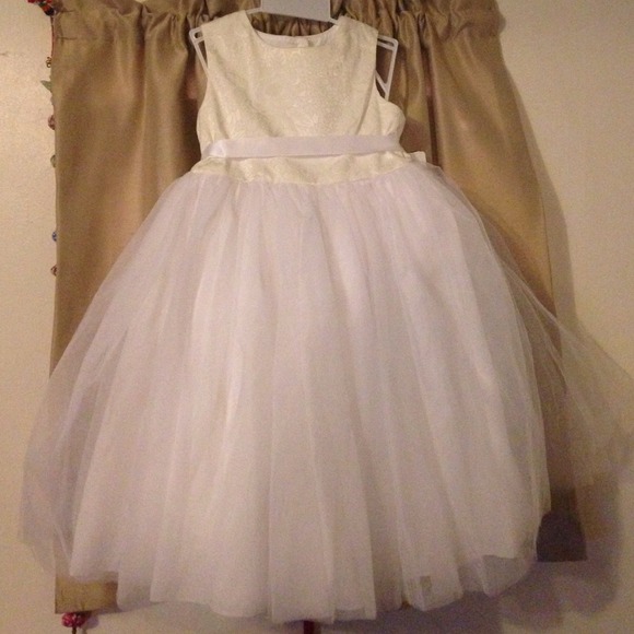 Flower girl dress! Brand new!