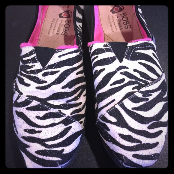 Toms (Bobs) sparkle zebra shoes, pink fur. Sz 10