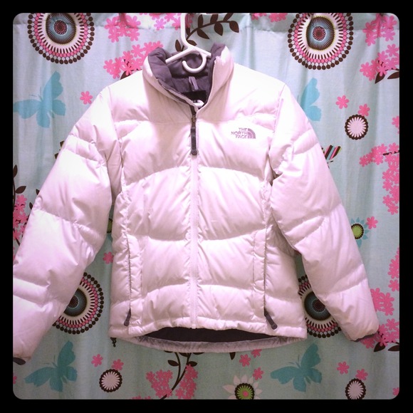 ONLY AVAILABLE UNTIL THUR! White north face