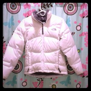 ONLY AVAILABLE UNTIL THUR! White north face