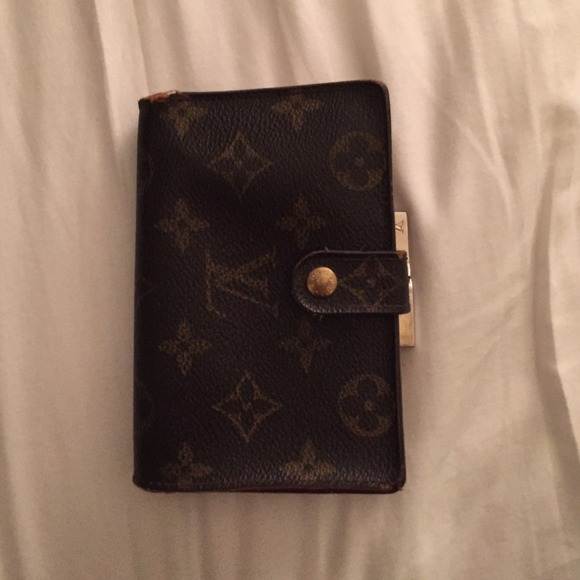 Louis Vuitton  wallet