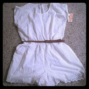 Flash Sale $$ White eyelet jumper with belt