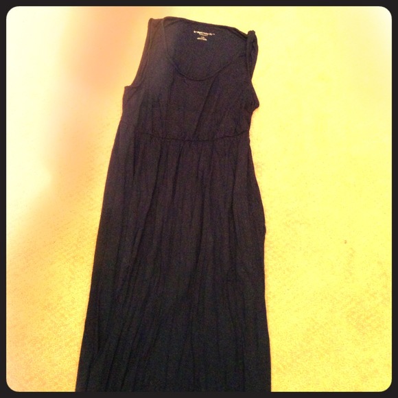 SOLD! Liz Lange Maternity maxi dress tank size M