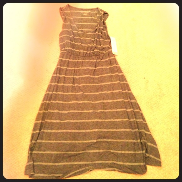 SOLD! Gray stripe Liz Lange maternity dress size M