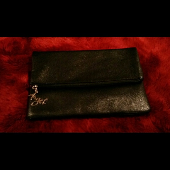 Just reduced: Victoria's Secret clutch - Picture 3 of 3