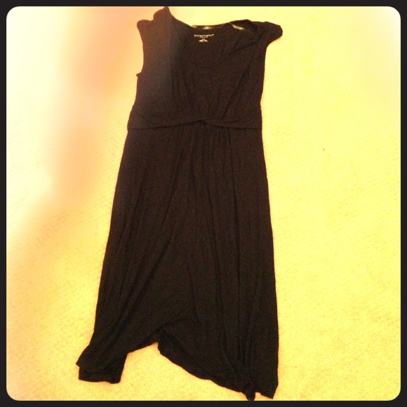 SOLD!! Black Liz Lange Maternity dress size Medium