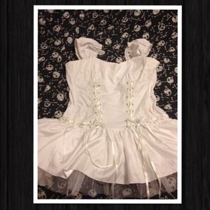 NWOT Tripp dress