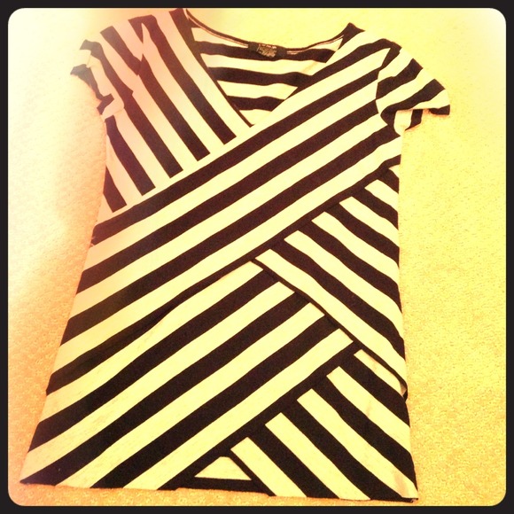 Size small Verve layered top