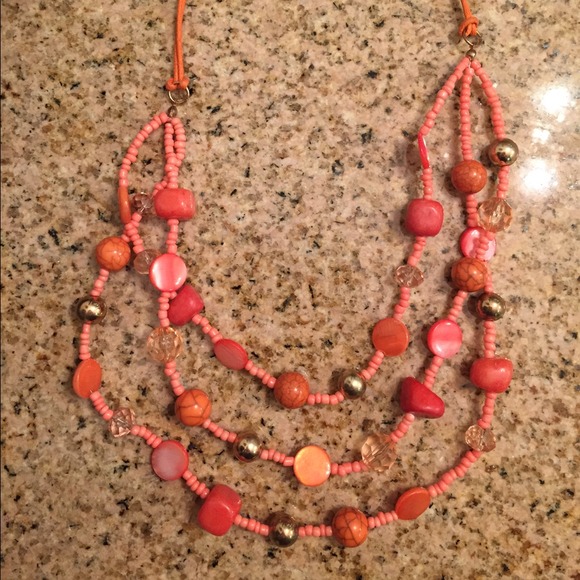 Necklace. - Picture 2 of 2
