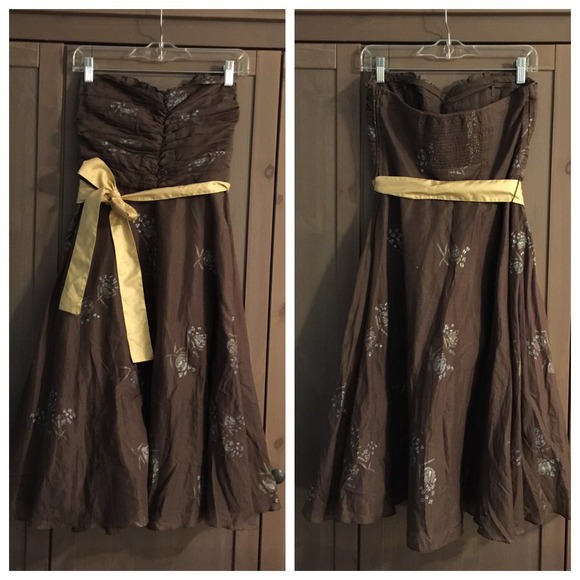 🚫SOLD🚫 🎉HOST PIC🎉PEPPERMINT TEA DRESS - Picture 2 of 4