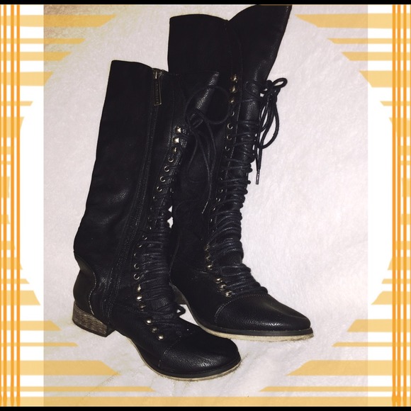 🍁Boots🍁 - Picture 1 of 3