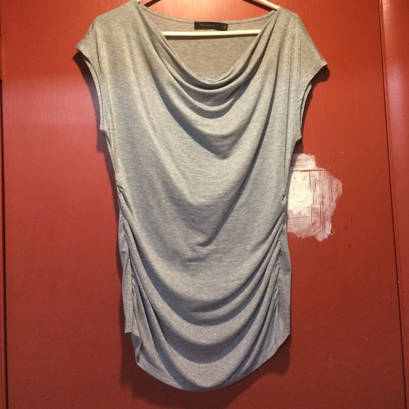 sparkly silver long blouse! Perfect with leggings!