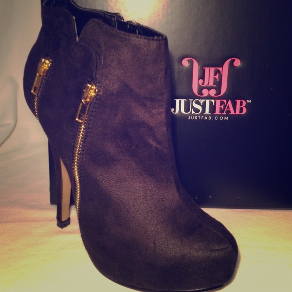 ⚡️High Heel Boots⚡️  Black/ size6🌸