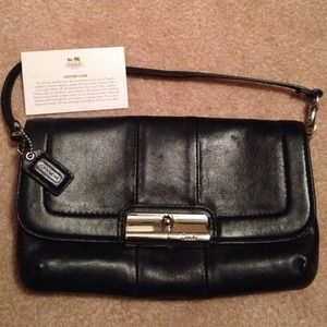 *Sale* COACH Kristin black leather large Wristlet