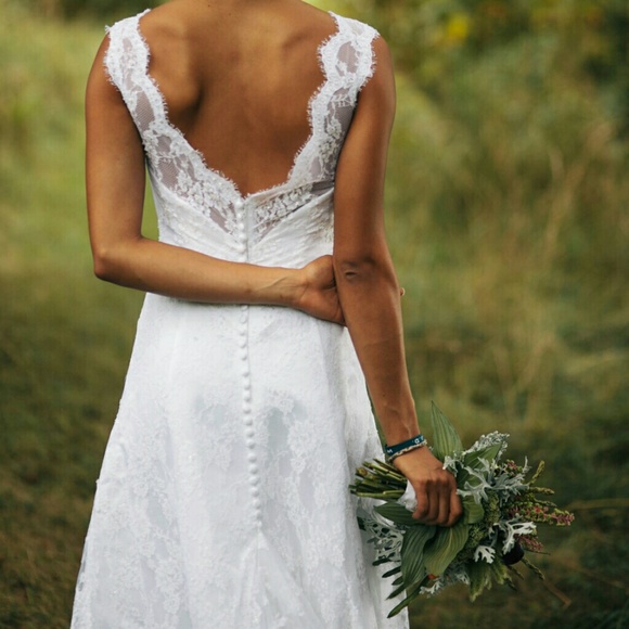 Casablanca Lace Wedding Dress sz. 0-4 - Picture 3 of 4