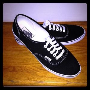 Vans! On hold!