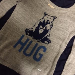 X SOLD IN BUNDLE X Hollister sweater