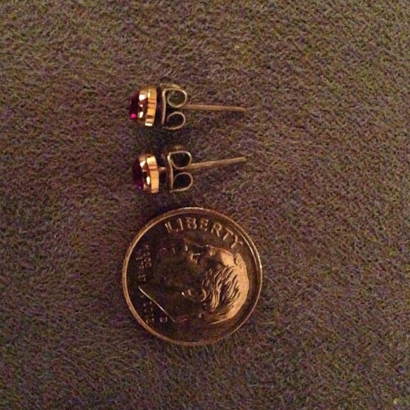 Gold-tone and Garnet Rhinestone Earrings - Picture 3 of 3
