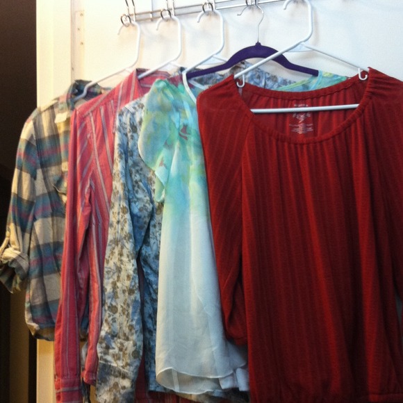 Excellent condition 5 tops bundle