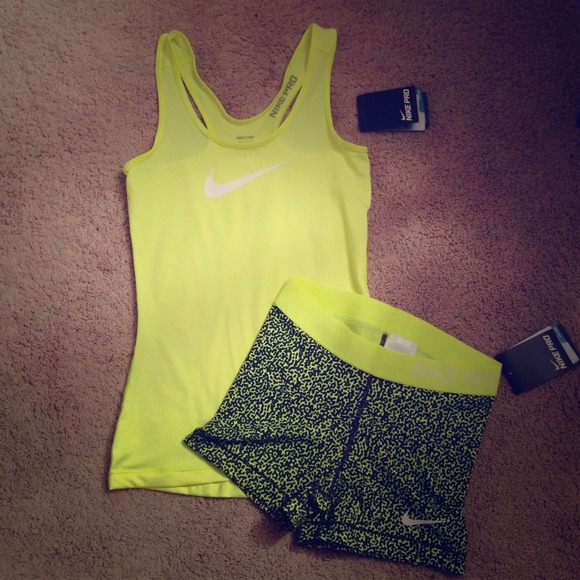fabulous nike pro outfit
10