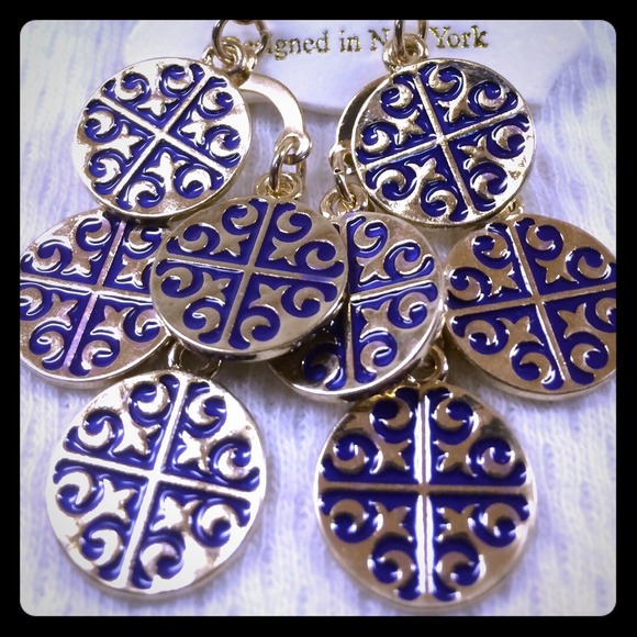 🚫SOLD🚫 Tory Burch style circle cross gold - Picture 1 of 1