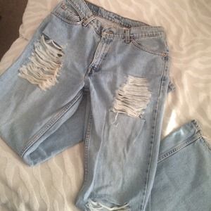 Vintage Levis distressed jeans