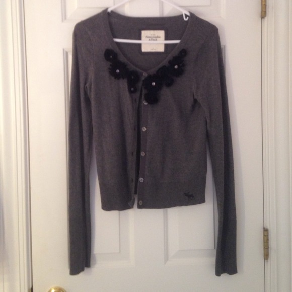 Abercrombie and Fitch gray cardigan w/ flowers