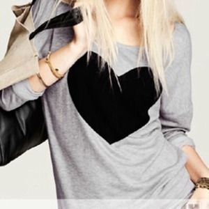New Heart long sleeve round neck shirt