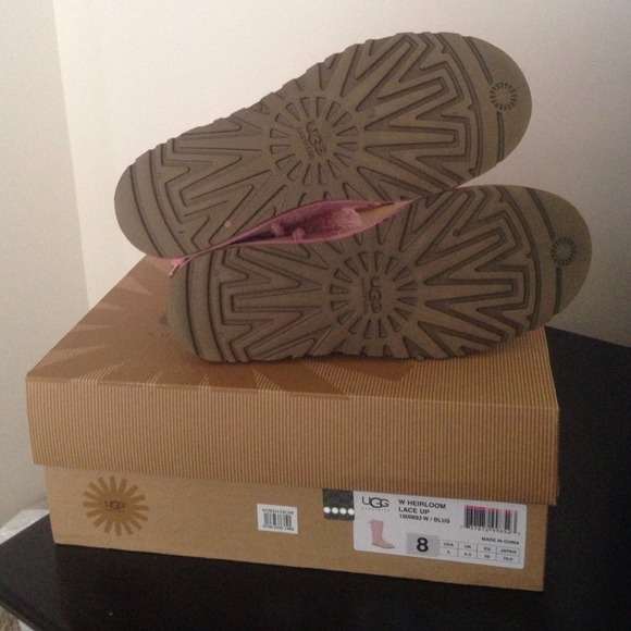 heirloom uggs size 7 heirloom uggs size 7