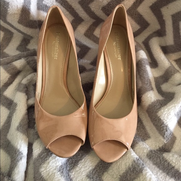 Naturalizer heels and brown chiffon dress