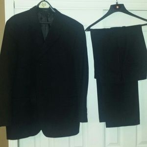 **sale** jones of new york men's black suit