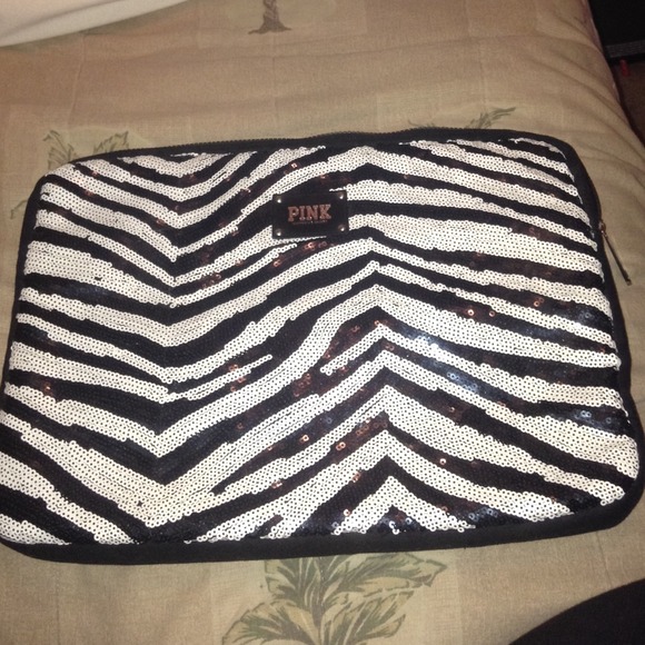 PINK Victoria's Secret Accessories - Pink Victoria secret laptop case!