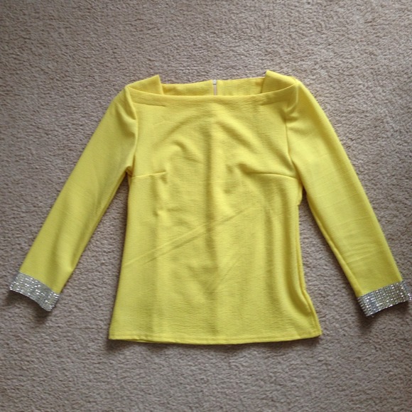 Classy Bright Yellow Bling Top!