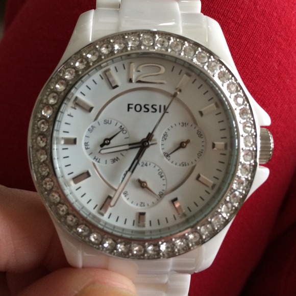 White fossil women's watch