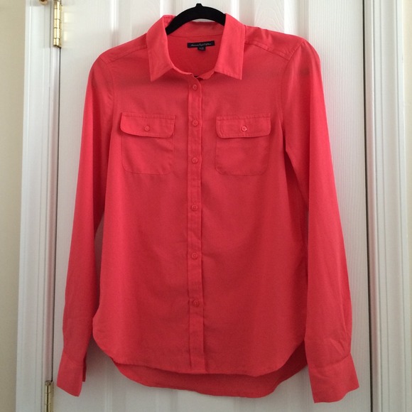 American Eagle coral button up shirt size XS