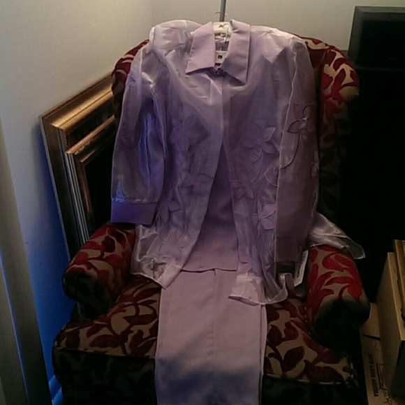 Ladies 3piece Pant Suit