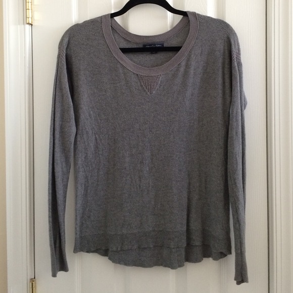 American Eagle gray sweater size XS