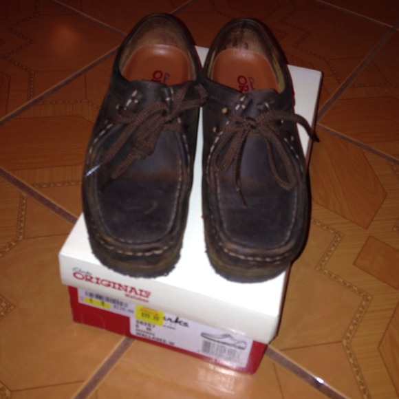 Clarks wallabee shoes