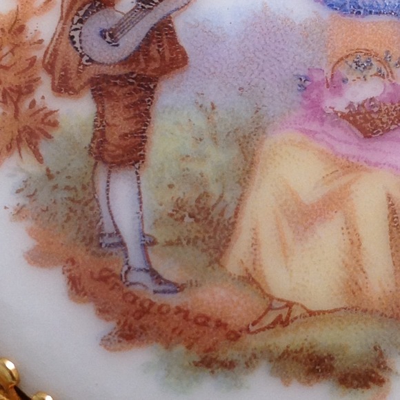 Vintage courting couple necklace - Picture 2 of 4