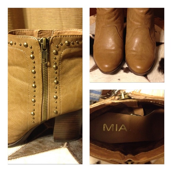 MIA TAN BOOTIES - Picture 3 of 4
