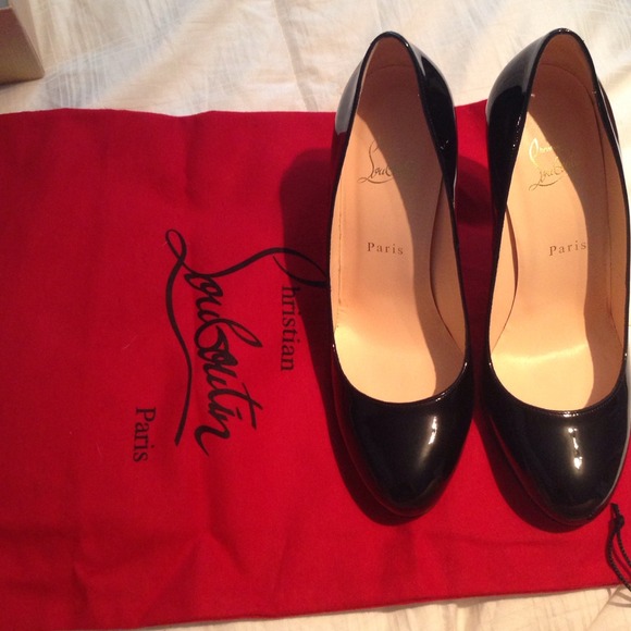 Christian Louboutins black patent leather! NEW - Picture 3 of 4