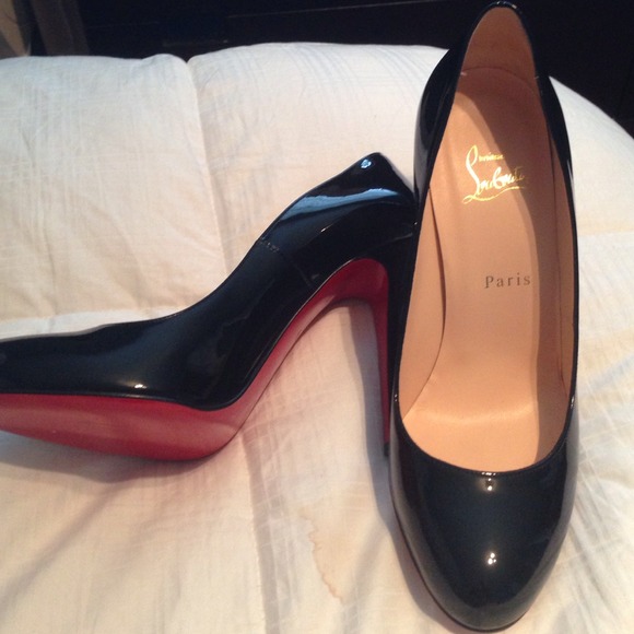 Christian Louboutins black patent leather! NEW - Picture 4 of 4