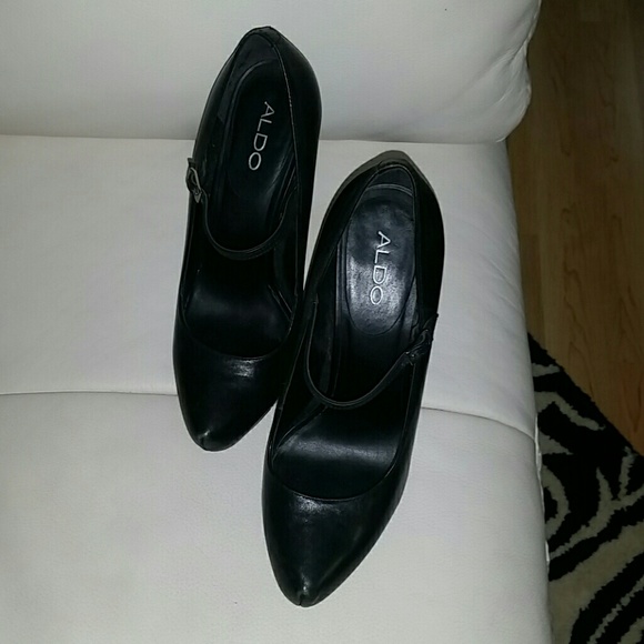 HOST PICK 💙 💙 💙  ALDO black leather Mary Janes! - Picture 2 of 4